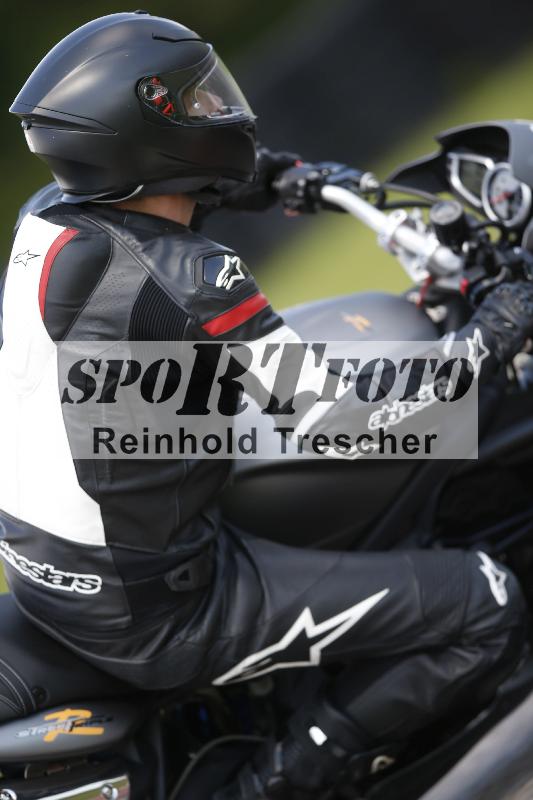 /Archiv-2024/29 12.06.2024 MOTO.CH Track Day ADR/Gruppe blau/65